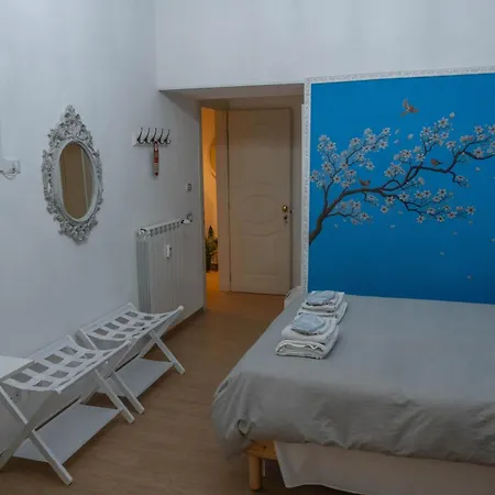 招待所 埃特尔普拉蒂客房旅馆 4*